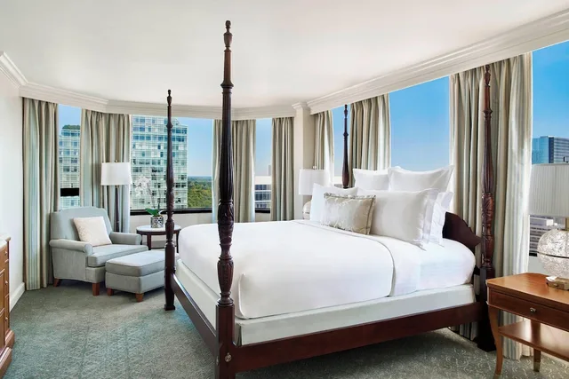 جناح بسرير كينج بغرفة نوم واحدة بإطلالة، The Whitley A Luxury Collection Hotel Atlanta Buckhead 1/3