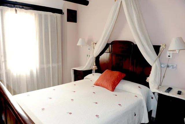 غرفة سوبيريور بسرير مزدوج، Verdia Hotel Restaurante 1/5