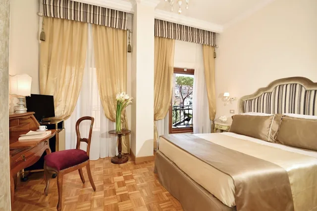 غرفة سوبيريور بسرير كينج، Forum Hotel Rome 1/10