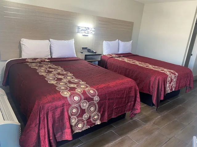 غرفة قياسية بسريرين كوين، Mayfair Inn Ontario Airport 2/10
