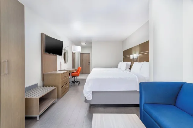 جناح بسريرين كوين لذوي الإعاقة، Holiday Inn Express & Suites Memphis Arpt Elvis Presley Blv 3/6
