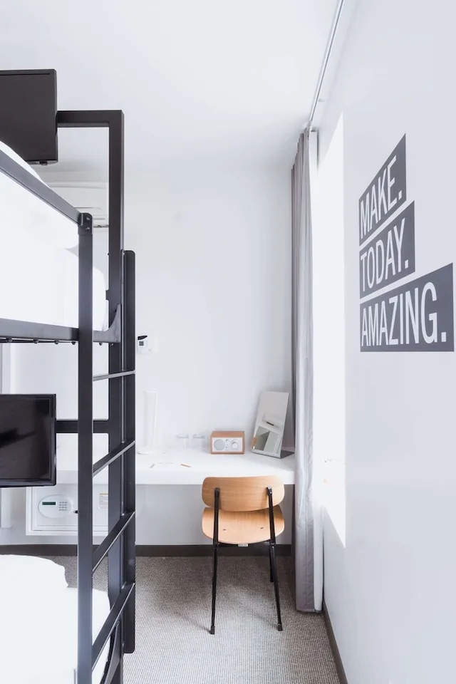 غرفة بسرير بطابقين، Hotel Hive 2/3