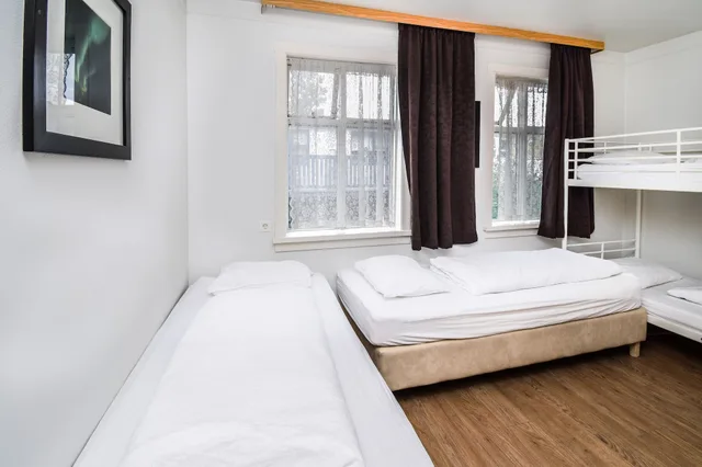 غرفة عائلية رباعية بسريرين منفصلين وسرير بطابقين بحمام مشترك، Guesthouse Andrea 2/10