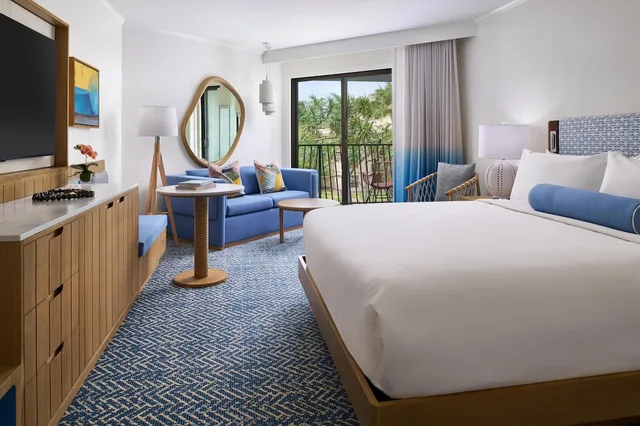 Renovated, Signature, King Bed, Garden View, Sofa, Club Lounge Access، OUTRIGGER Kauai Beach Resort & Spa 1/4