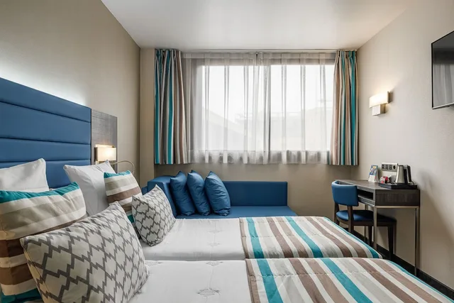 Superior, Twin Beds, Hotel Ronda Lesseps 6/10