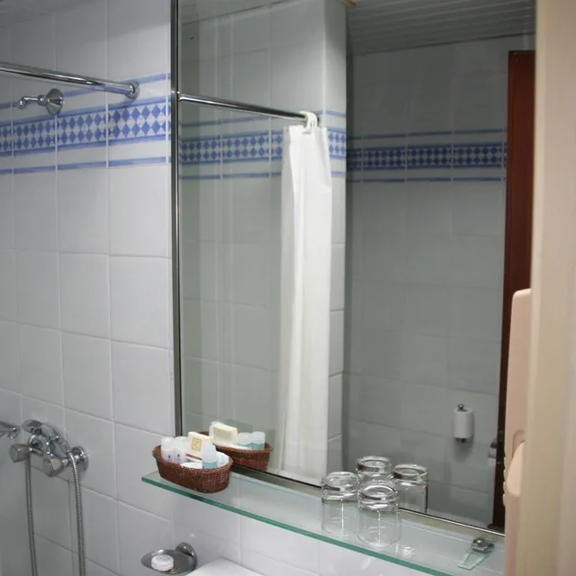 غرفة مفردة، Athena Hotel 4/4