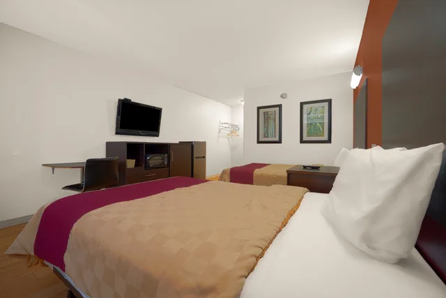 غرفة بسريرين، Mojave Hotel 1/7