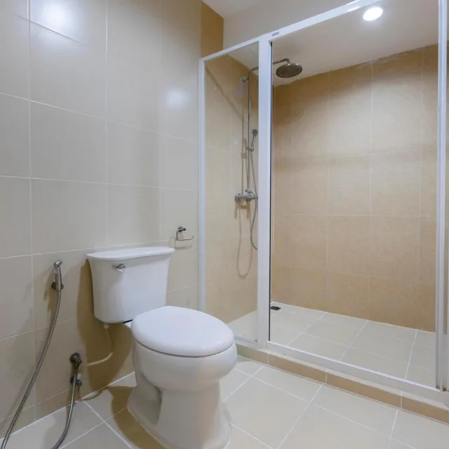 غرفة ثلاثية، Solo Express Sukhumvit 81 6/6
