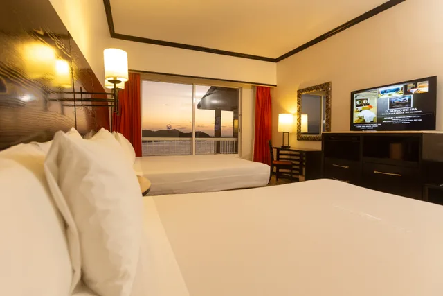 Deluxe Ocean View 3 AD، Azul Ixtapa Beach Resort Convention Center 1/1