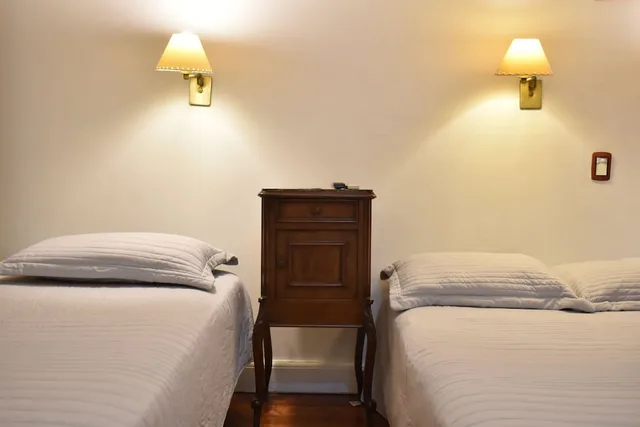 غرفة قياسية ثلاثية بسرير مزدوج وسرير فردي، Hotel Frossard 7/10