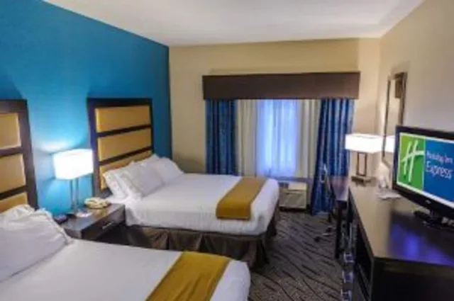 غرفة لذوي الإعاقة، Holiday Inn Express Ludlow 2/3