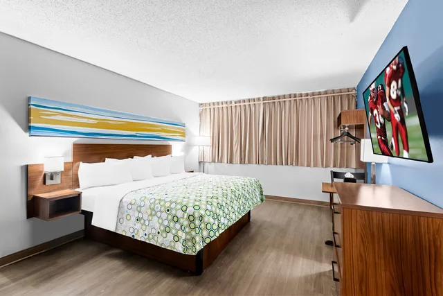 Studio, King Bed, HomeTowne Studios by Red Roof & Conference Center Cortland 3/5