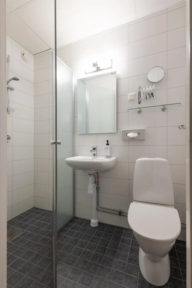 Compact, No Window، Injoy Premium Solna 1/1