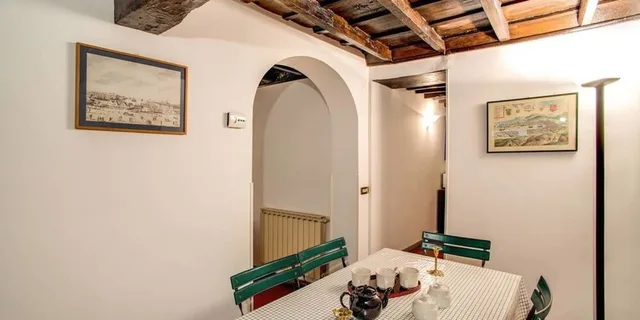 شقة بسرير كوين بغرفة نوم واحدة مع أريكة، Cartari Elegant Suite Piazza Navona 1/3