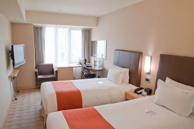 غرفة قياسية بسريرين منفصلين، Holiday Inn Express Taoyuan 4/10