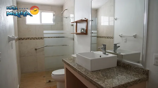 غرفة قياسية بسرير كينج، HOTEL MARBELLA 4/4