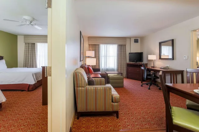 جناح لذوي الإعاقة، Homewood Suites By Hilton Anchorage 2/4