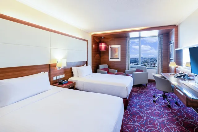 Family, King Bed, Crowne Plaza Hotel Amman 4/8