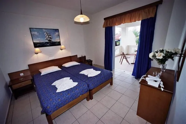 شقة بأربعة أسرّة بغرفة نوم واحدة، Akatos Hotel 2/3