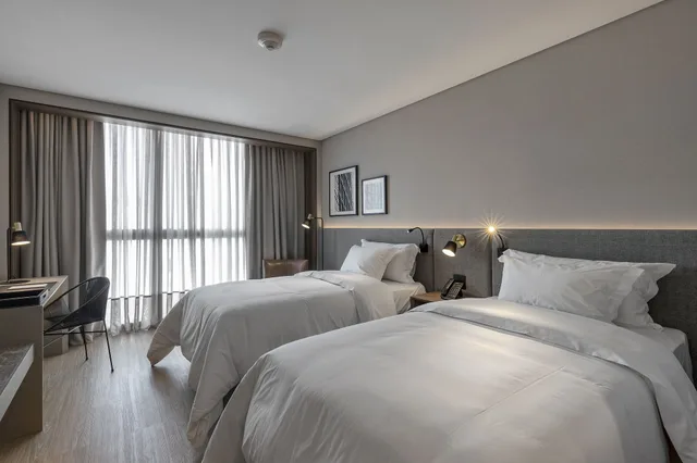 Superior, Twin Beds, Side Sea View, LK Design Hotel Florianopolis 1/9