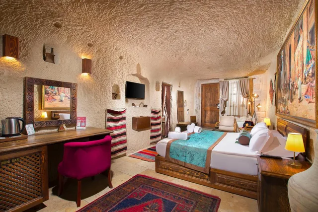 جناح جونيور بمسبح خاص، Cappa Via Cave Hotel 5/10