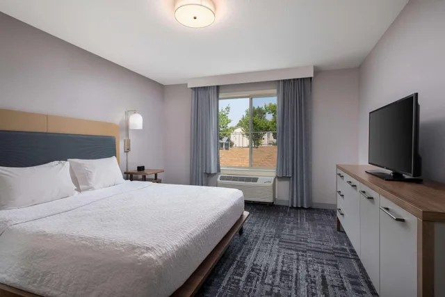 جناح بسرير كينج، Homewood Suites By Hilton Medford 1/7