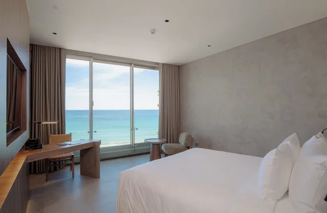 2 Bedrooms, Apartment, King Bed, Bunk Bed, Ocean Front, Sofa, Bathtub، M Hotel Danang 1/6