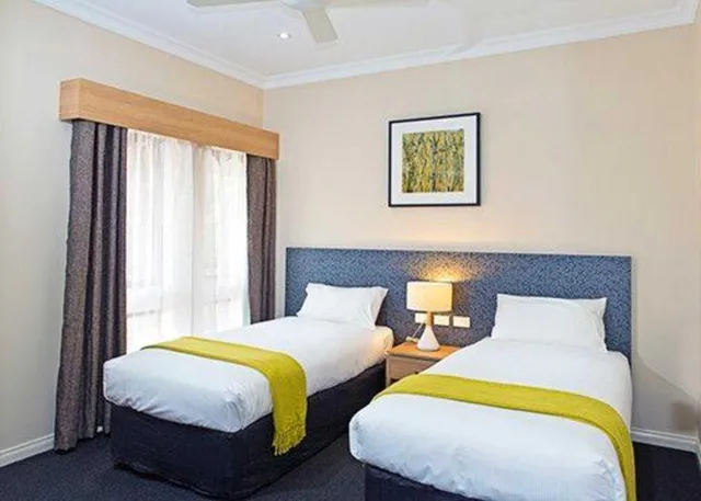 Upgrade, Suite, Queen and Twin Beds, Comfort Inn and Suites Sombrero Adelaide 1/8