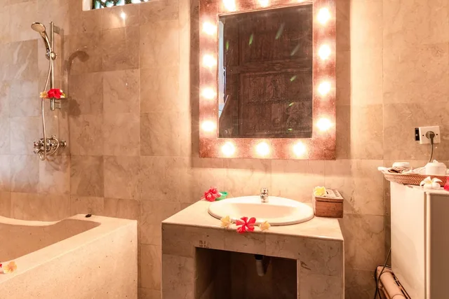 كوخ تقليدي بسريرين منفصلين، TANAH MERAH RESORT 2/3