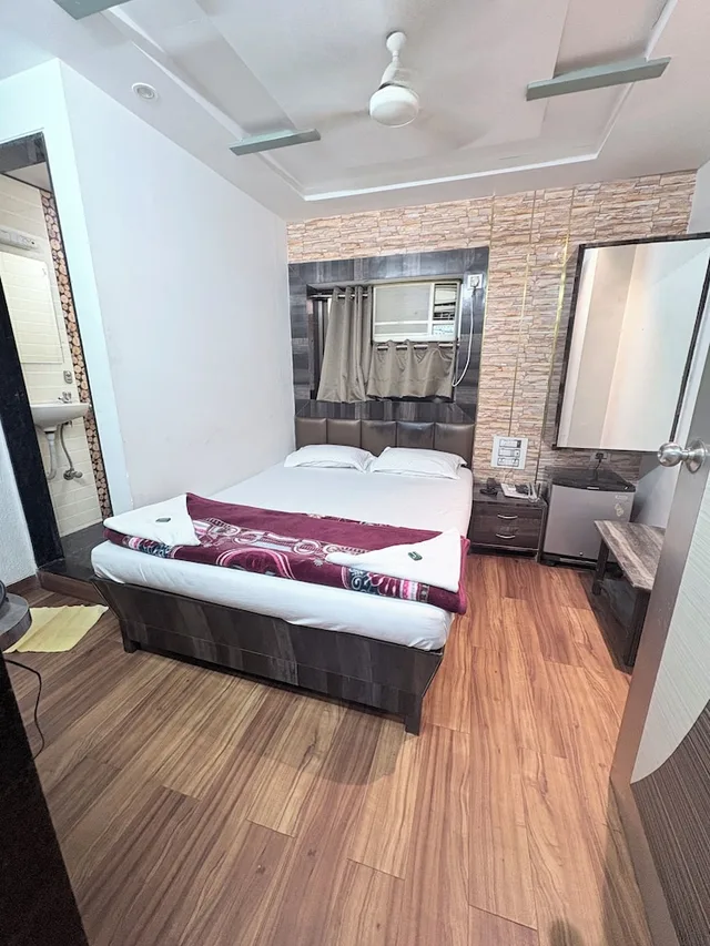 غرفة بسرير فردي، Hotel Broadway Colaba Mumbai 11/20