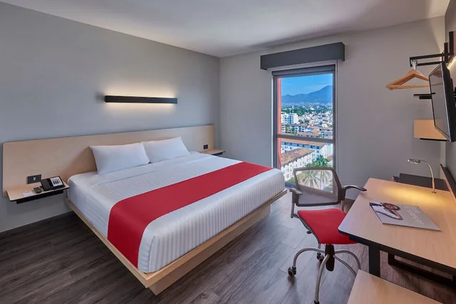 غرفة بسرير كينج، City Express Plus by Marriott Puerto Vallarta 4/8