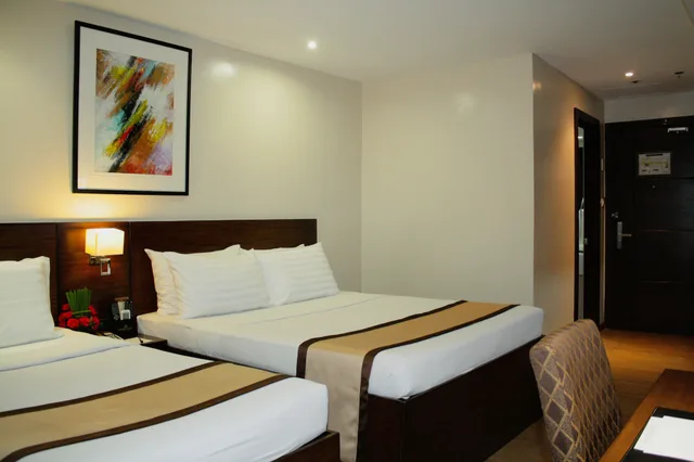 Premier, Deluxe, Queen Bed, Golden Prince Hotel And Suites 4/5
