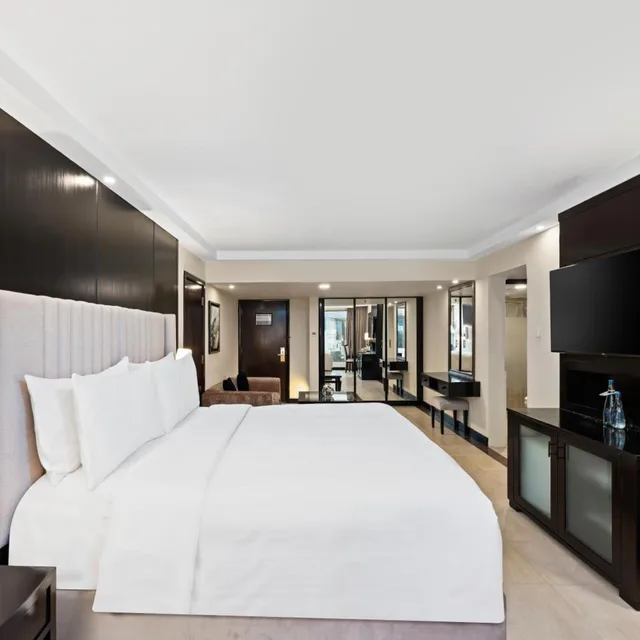 Guest Room, Deluxe, King Bed, ISLAMABAD MARRIOTT HOTEL 5/10