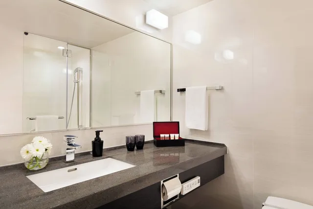 Pure, Wellness, Twin Beds، Courtyard By Marriott Shin Osaka Station 2/2