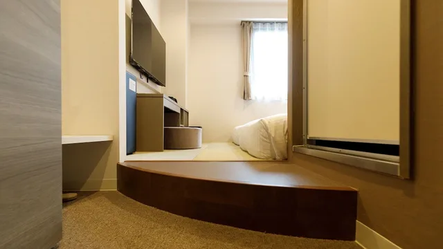 غرفة يابانية غربية أساسية بسريرين منفصلين في الملحق، HOTEL Third Place Hakata 3/3