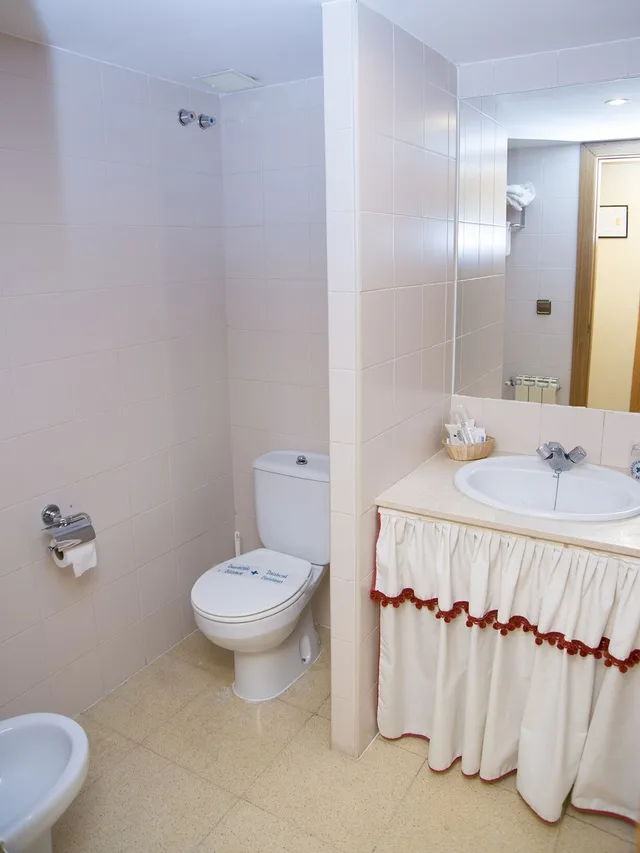 Room, Twin Beds, Alhama Hotel 5/5