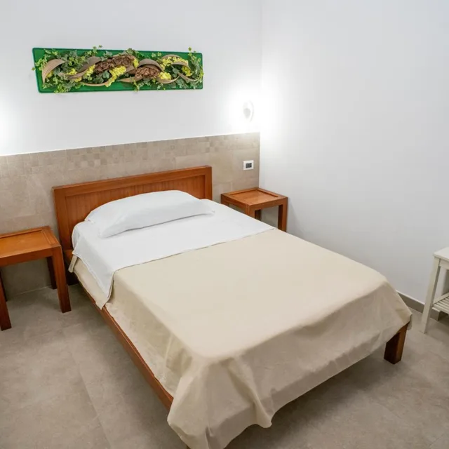 غرفة مفردة، Petit Hotel 1/4