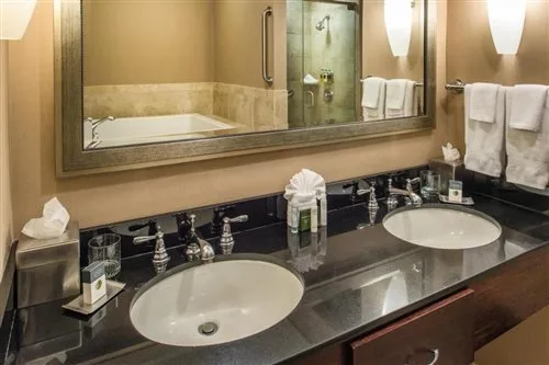 غرفة بسرير مزدوج، Doubletree By Hilton Hotel Portland 1/2