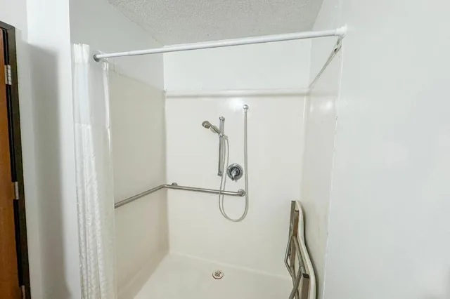 غرفة بسرير كينج، Fairbridge Inn & Suites Batavia - Darien Amusement Park 2/2
