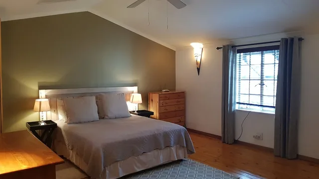 استوديو ديلوكس بسرير كوين بغرفة نوم واحدة بمطبخ، Six Valk Avenue Self Catering Guest House 2/2