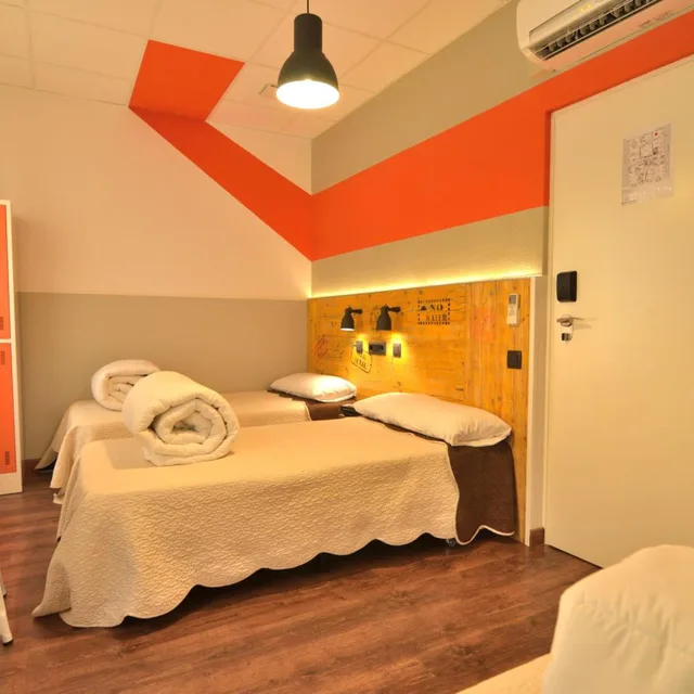 غرفة ثلاثية بحمام مشترك، Far Home Atocha 3/10