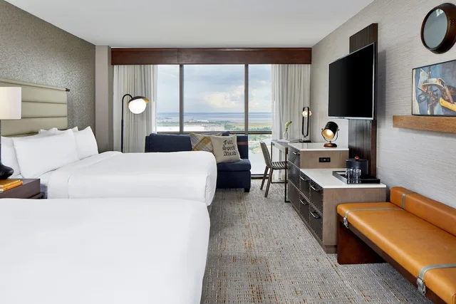 غرفة ديلوكس بسريرين كوين، Renaissance Mobile Riverview Plaza Hotel 1/10