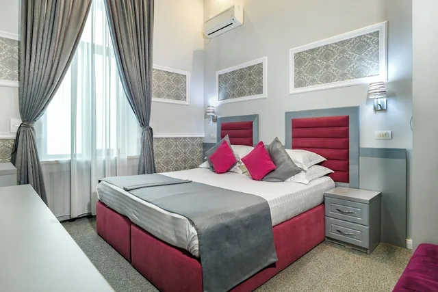 غرفة سوبيريور بسرير كينج، La Strada Boutique Villa 2/10