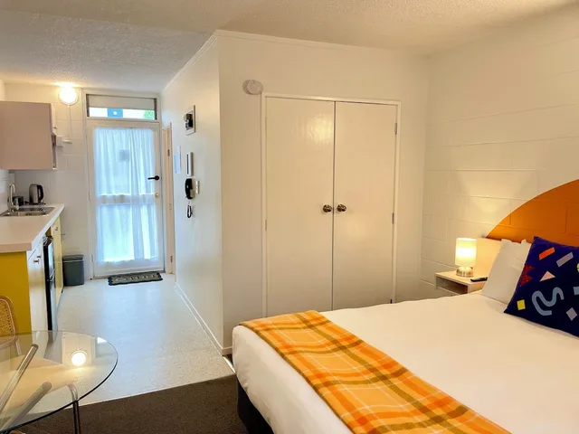 استوديو ديلوكس بسرير كوين بمطبخ صغير، Mt Eden Motel 5/7