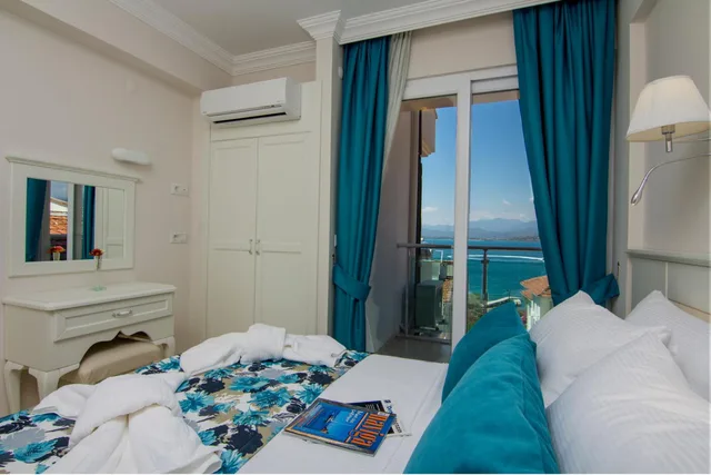غرفة عائلية بإطلالة على البحر، SOVALYE HOTEL 1/9