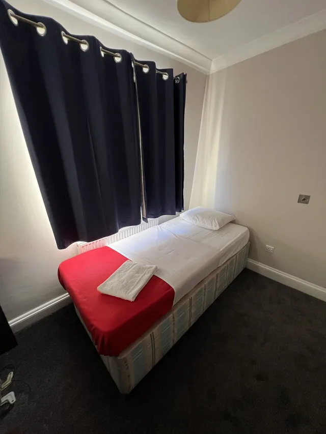 غرفة مفردة بحمام خاص، Goodwood Hotel 7/8