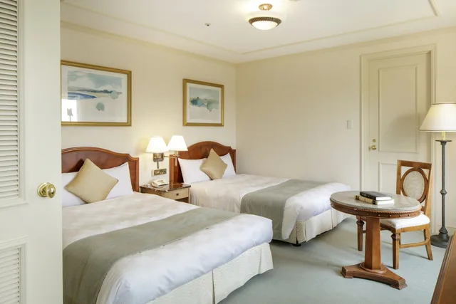 جناح عائلي ركني بسريرين منفصلين بإطلالة على الحديقة، Sendai Royal Park Hotel 1/3