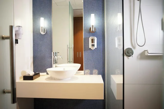 غرفة قياسية بسريرين منفصلين، Holiday Inn Express Port Moresby 4/4