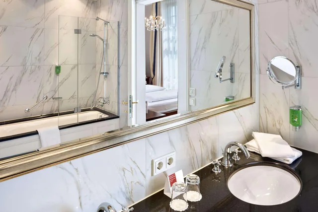 Suite, King Bed, Austria Trend Parkhotel Schonbrunn 10/10