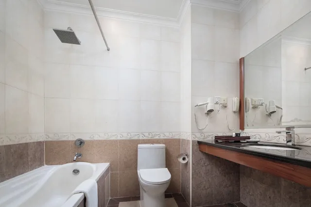 غرفة تنفيذية بسرير كينج، Angkor Holiday Hotel 4/4